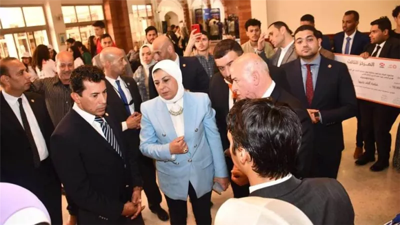 وزير الشباب والرياضة يشهد حفل الاعلان عن المشروعات الفائزة بمسابقة برنامج بادر-Bader لتنمية القدرات المالية
