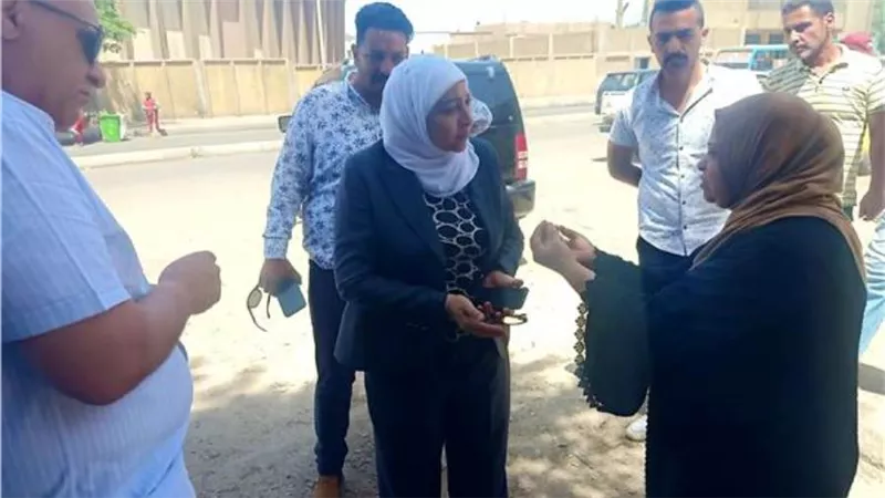 نائب محافظ القاهرة يتفقد مشروعات تنموية متعددة في الخليفة والبساتين 