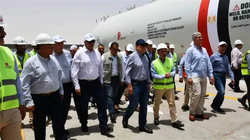 الملا: رفع نسبة المكون المحلي بمجمع السولار الجديد بأسيوط بعد زيادة قدرات التصنيع