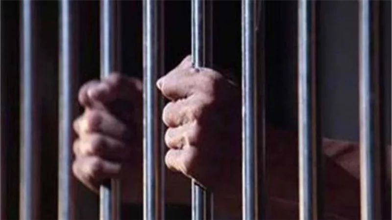 ضبط عامل بحوزته 750 جرام هيروين وسلاح ناري بكفر الشيخ
