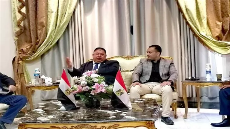 رئيس 