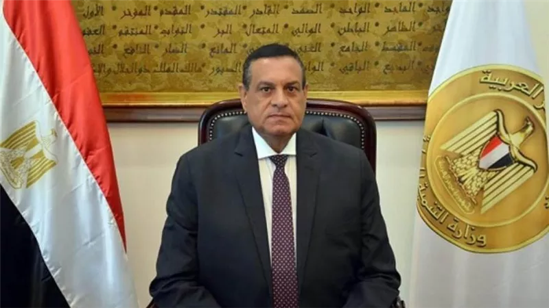 وزير التنمية المحلية يتابع مشروعات الخطة الاستثمارية ويفتتح عدد من المراكز التكنولوجية بشمال سيناء