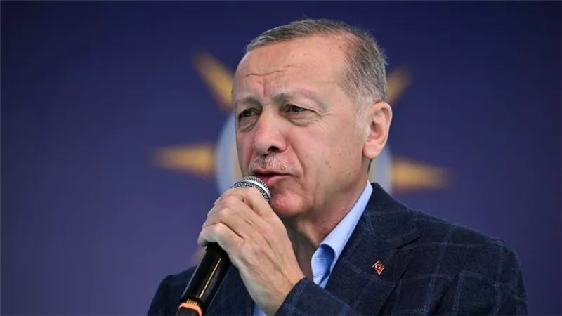 من شرفه منزله.. أردوغان يلقي كلمة عاجلة لمناصريه بعد فوزه بانتخابات الرئاسة