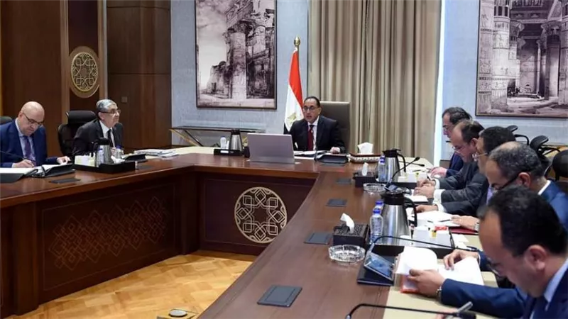 رئيس الوزراء يتابع ملف منظومة المرافق على مستوى الجمهورية