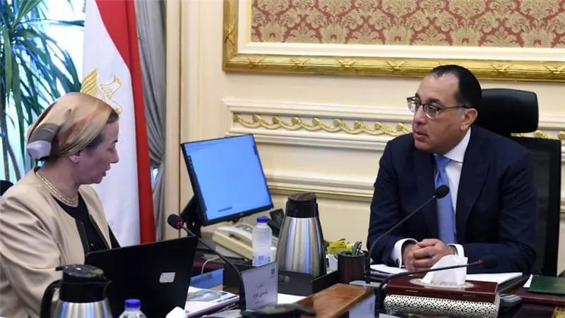 مدبولي يلتقي بوزيرة البيئة لمتابعة عدد من ملفات عمل الوزارة