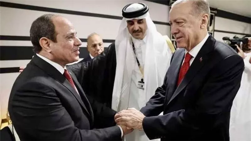 السيسي وأردوغان يتفقان على ترفيع فوري للعلاقات الدبلوماسية وتبادل السفراء
