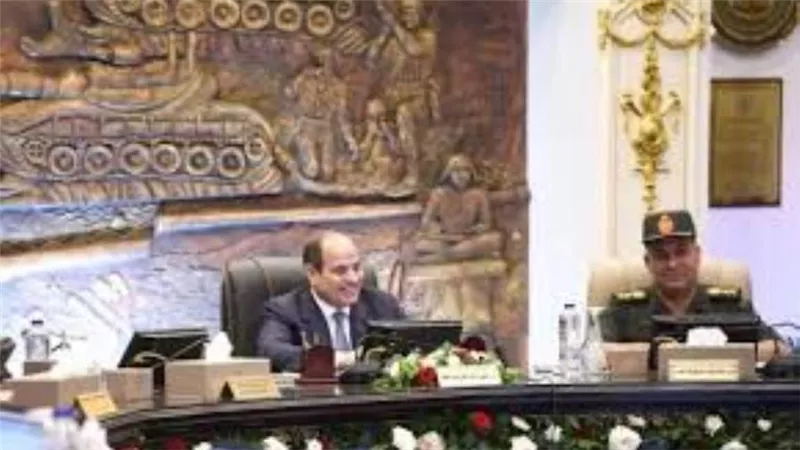 السيسي: حريصون على اتباع أعلى المعايير لانتقاء أفضل الكوادر المؤهلة علميا وفنيا