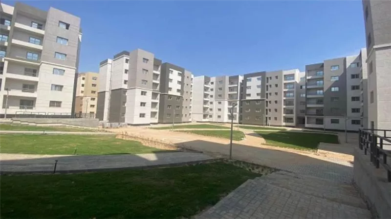 وزير الإسكان: تنفيذ اللمسات الأخيرة لوحدات مشروع سكن بديل العشوائيات بمدينة العبور الجديدة (صور)