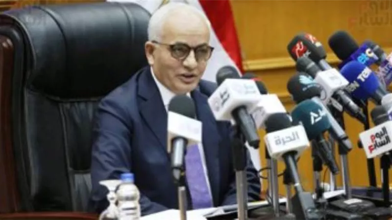 «التعليم»: الإثنين المقبل تسليم خطابات ندب المراقبين المشاركين بامتحانات الثانوية العامة