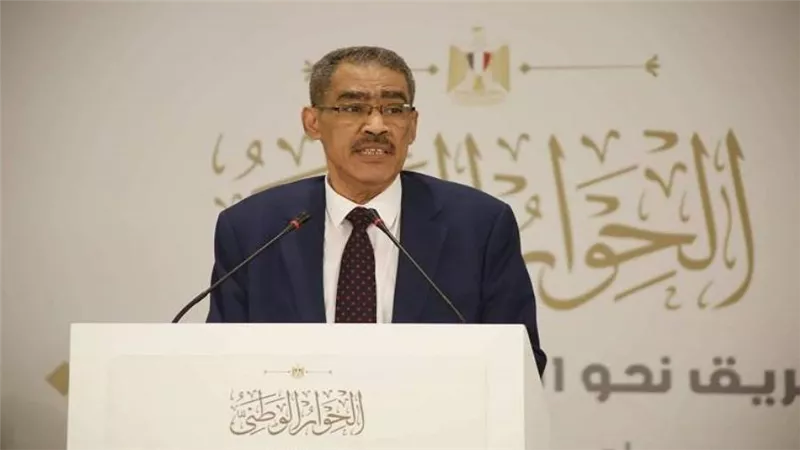 ضياء رشوان يعلن تأجيل انعقاد جلسة المحور السياسي.. غدًا