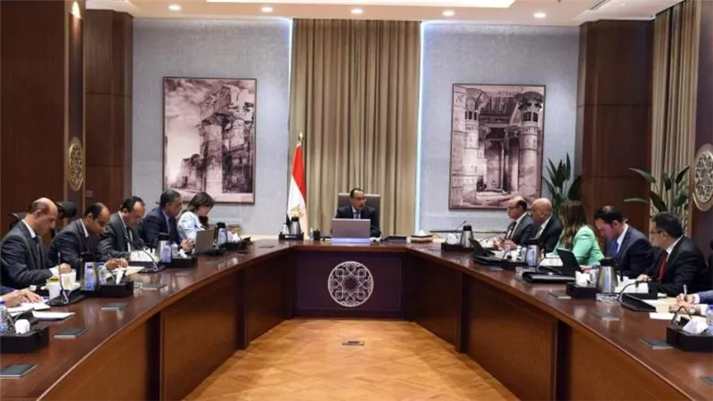 رئيس الوزراء يبحث مقترحات دعم وتحفيز بيئة ريادة الأعمال