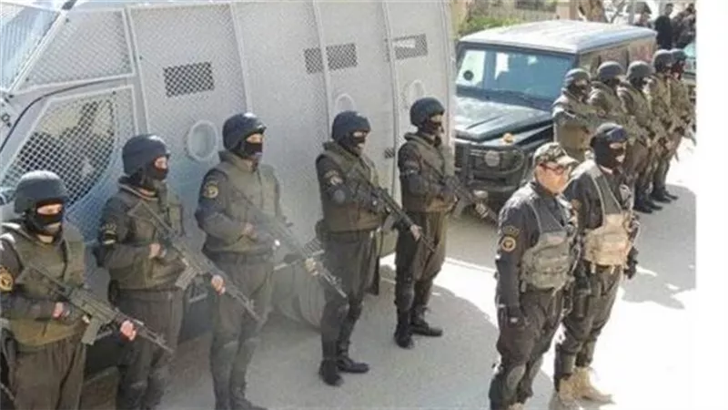 حملة أمنية بسوهاج تضبط 12 قطعة سلاح نارى و5 قضايا مخدرات 