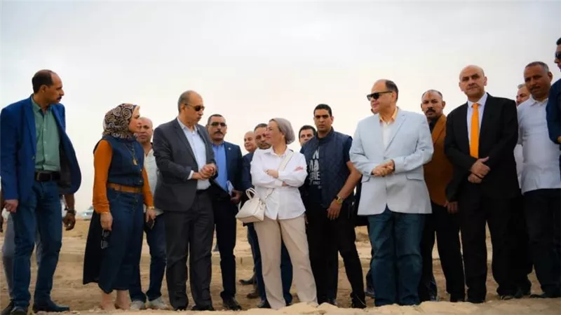 وزيرة البيئة تبدأ جولتها بمحافظات الصعيد بتفقد المشروعات البيئية بشركة أسيوط لتكرير البترول 