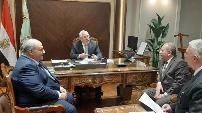 وزير الزراعة يتابع الموقف التنفيذي والحصر التصنيفي لمشروعات هيئة التعمير والتنمية الزراعية