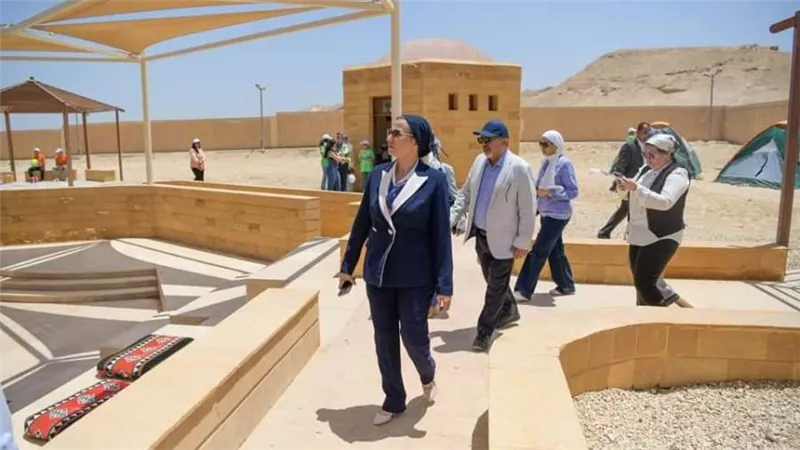 وزيرة البيئة تفتح أول نادي للعلوم بمحمية قبة الحسنة بمدينة السادس من أكتوبر