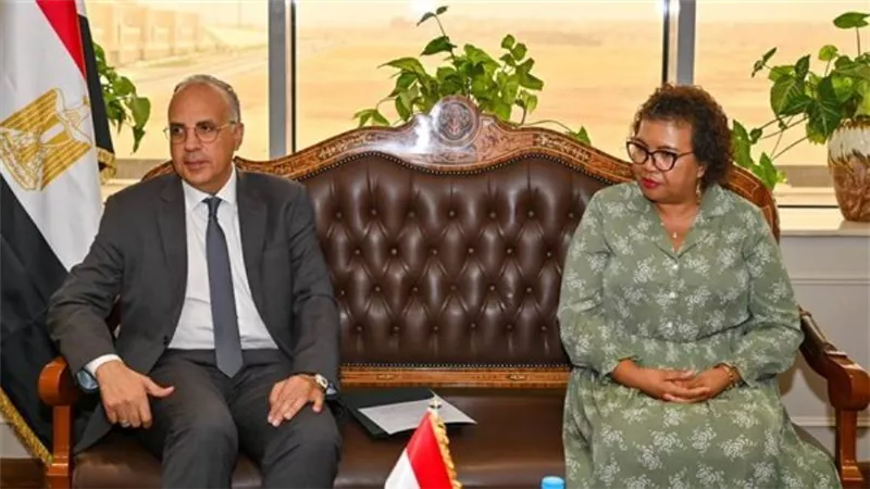 الري: توقيع مذكرة تفاهم لتطوير وإدارة الموارد المائية بكينيا