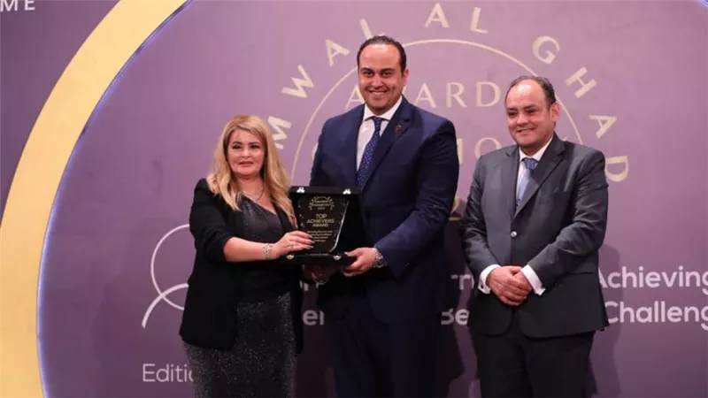 قمة مصر للأفضل تكرم 