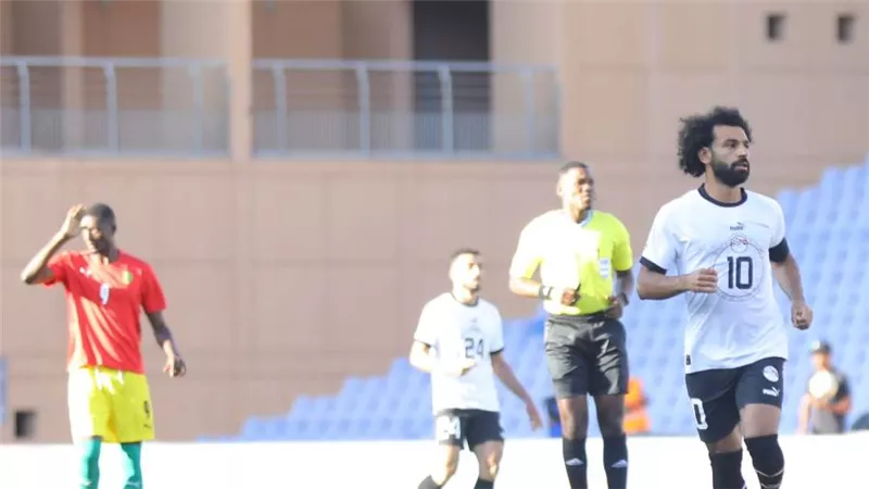 منتخب مصر يتعادل إيجابيًا مع غينيا في الشوط الأول بتصفيات أمم إفريقيا