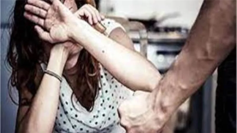 المشدد 10 سنوات للمتهم بالشروع في قتل زوجته وابنه بالقليوبية