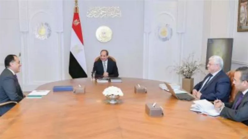 الرئيس السيسي يوجه بالنهوض بالتعليم العالى والارتقاء بالمستوى الأكاديمى والبحثى