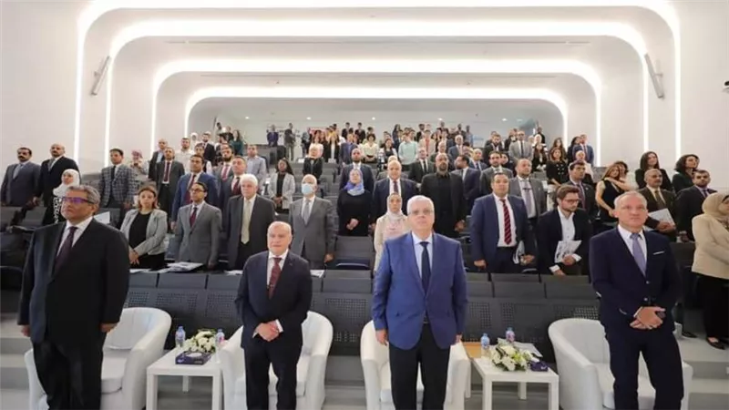 وزير التعليم العالي يفتتح مؤتمر 