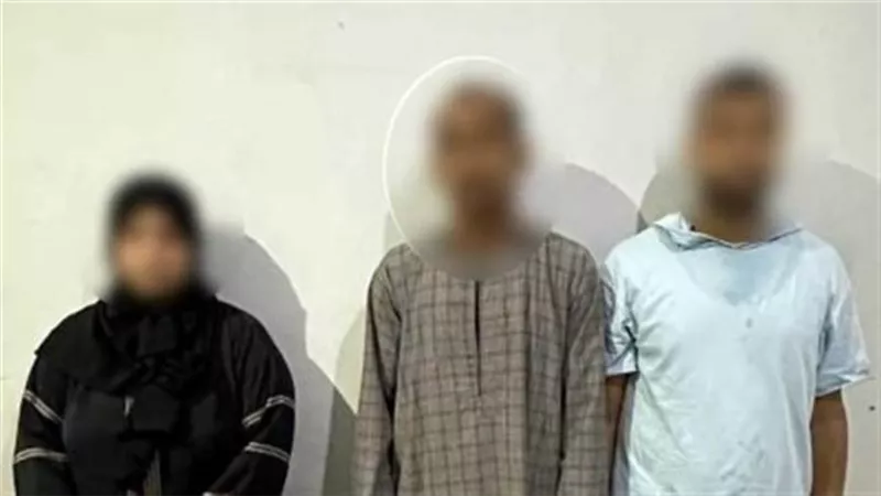 ضبط شخصين وسيدة بتهمة اختطاف طالبة وطلب فدية في الأقصر 