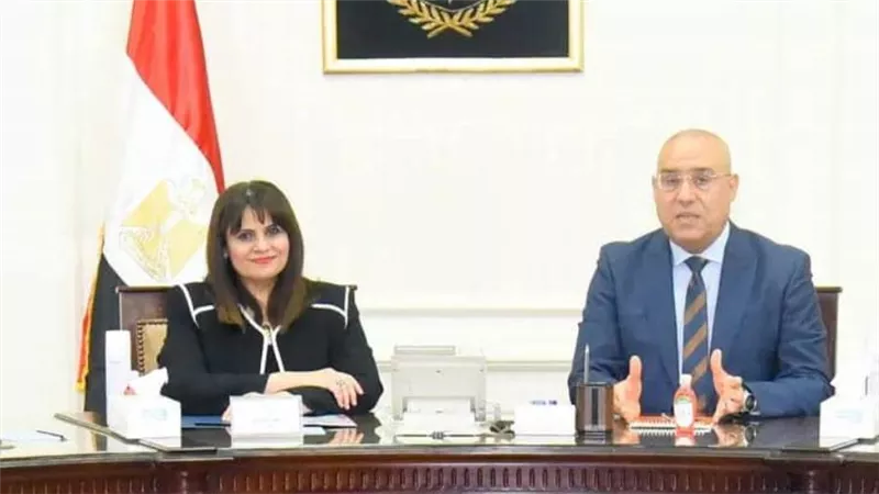 وزيرا الهجرة والإسكان يتلقيان تقريرًا شاملًا عن آخر مستجدات مكافحة الهجرة غير الشرعية ضمن بروتوكول التعاون بين الوزارتين والمنفذ في 9 محافظات