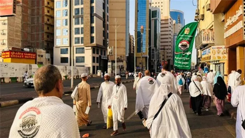 وزيرة التضامن تتابع تفاصيل انتهاء البعثة الرسمية لحج الجمعيات الأهلية من خطة التصعيد لعرفات (صور)