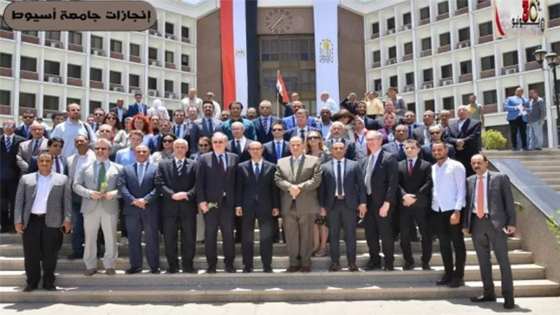 إنجازات مشهودة لجامعة أسيوط خلال عام (إنفوجراف)