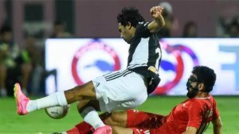 فيوتشر يوقف قطار انتصارات الأهلي بالتعادل في الدوري المصري