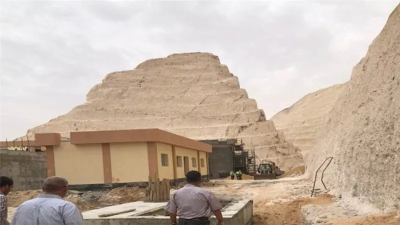 رئيس جهاز مدينة ناصر الجديدة يُتابع أعمال تنفيذ محطة تنقية مياه الشرب والرافع الأوسط (صور)
