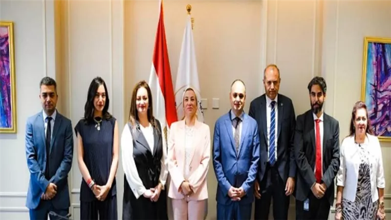 وزيرة البيئة تشهد توقيع بروتوكول تعاون لإطلاق المرحلة الثانية لجائزة مواجهة التغير المناخي بإفريقيا (صور)