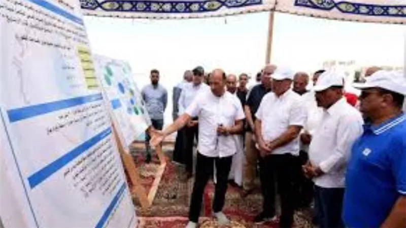 رئيس الوزراء يتفقد مشروع الصرف الصحي المتكامل لمدينة سيوة