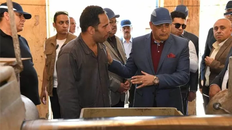 وزير الدولة للإنتاج الحربي يتفقد 