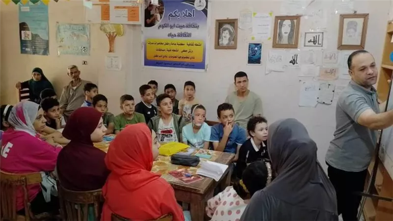 ورش فنية متنوعة لتعليم الخط العربى والاورج بثقافة المنوفية