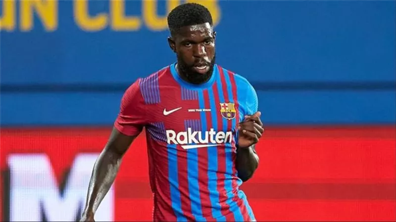 برشلونة يعلن رسميا فسخ تعاقده مع الفرنسي أومتيتي