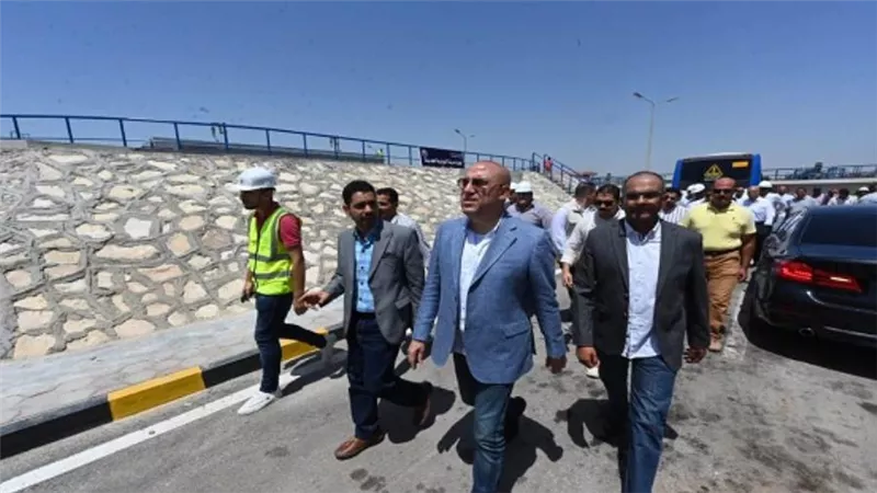 وزير الإسكان يتفقد محطة معالجة الصرف الصحي والصناعي بنظام المعالجة الثنائية بمدينة النوبارية الجديدة (صور)