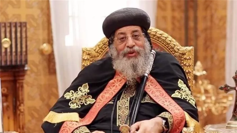 البابا تواضروس يتلقى تقريرا عن الخدمة في كنائس مدينة نصر