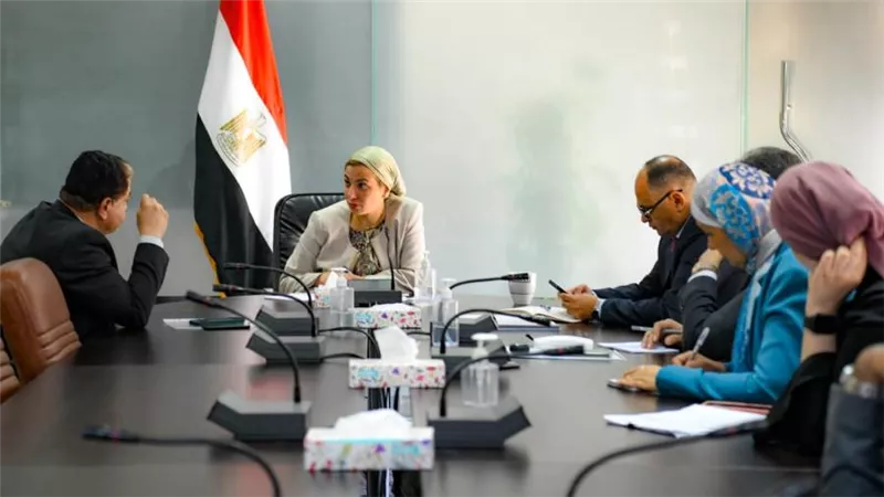 د. ياسمين فؤاد: وزارة البيئة تسلط الضوء على فرص الاستثمار في تدوير المخلفات الزراعية كأحد مجالات الإستثمار البيئى الواعدة 