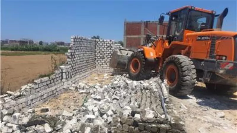 محافظ الإسكندرية يشدد على التصدي للتعديات على أملاك الدولة والبناء المخالف