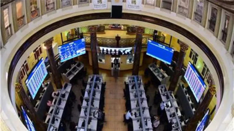 تباين مؤشرات البورصة المصرية في بداية تعاملات جلسات نهاية الأسبوع