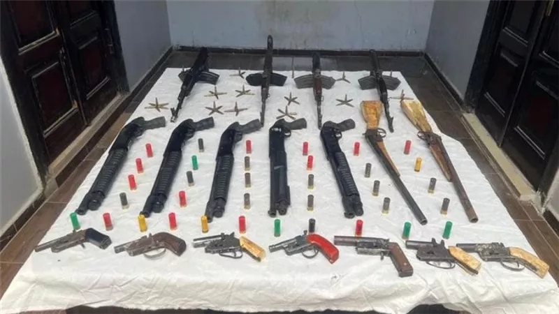 حملة أمنية بأسيوط تضبط 44 قطعة سلاح نارى و11 قضية مخدرات