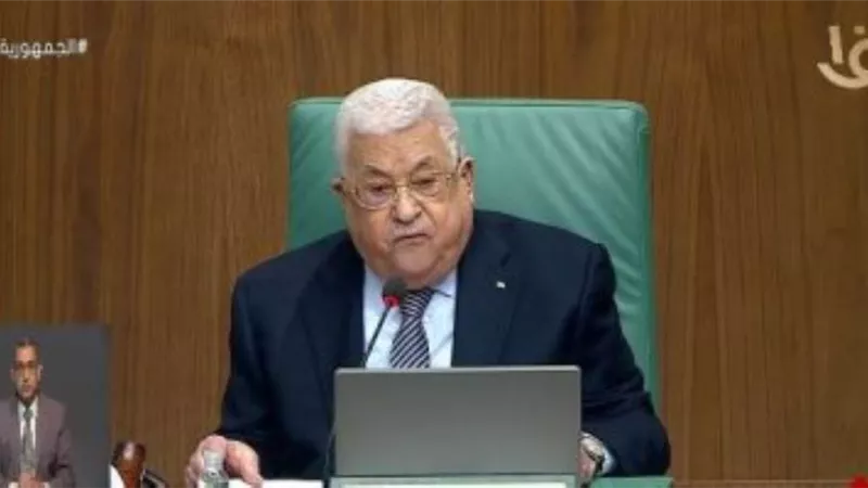 الرئيس الفلسطيني يصل مصر لعقد لقاء مع الرئيس السيسي