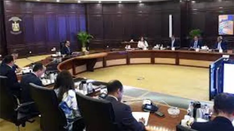 تحويل مباني الوزارات لفنادق .. الحكومة تكشف عن آليات تطوير السياحة