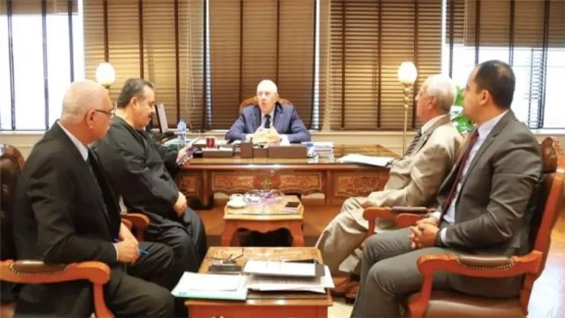 وزير الزراعة يعقد اجتماعًا لبحث آليات تطوير دور التعاونيات الزراعية لخدمة المزارعين 