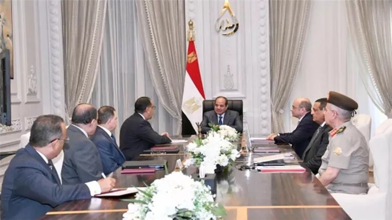 الرئيس السيسي يتابع موقف استرداد أراضي الدولة ويوجه بمواصلة جهود تقنين أوضاع المواطنين