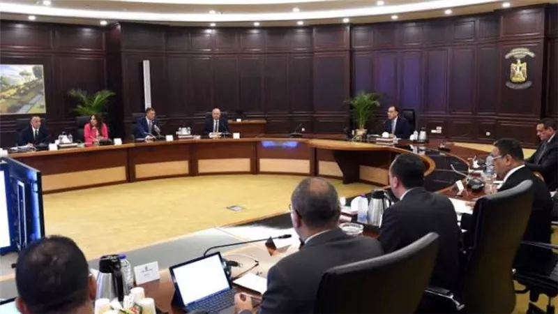 رئيس الوزراء يتابع الموقف التنفيذي للأعمال بالمتحف المصري الكبير وتطوير المنطقة المحيطة