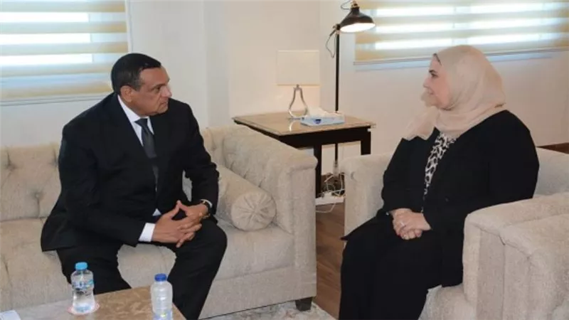 وزيرا التضامن والتنمية المحلية يبحثان التعاون في مجالات تسويق منتجات التراث الحرفي