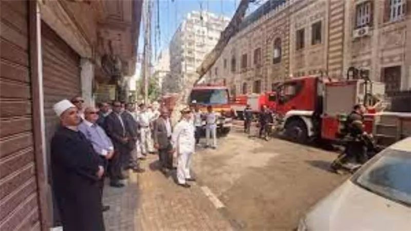 الأوقاف تعلن مصير الحجج والمستندات بعد حريق مبني الوزارة بوسط القاهرة