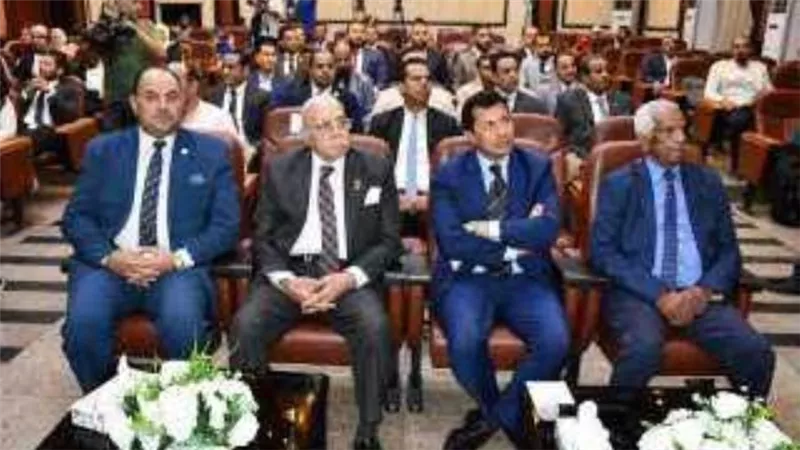 وزير الرياضة يشهد مؤتمر إعلان تفاصيل المرحلة الثانية من مشروع المعد النفسي